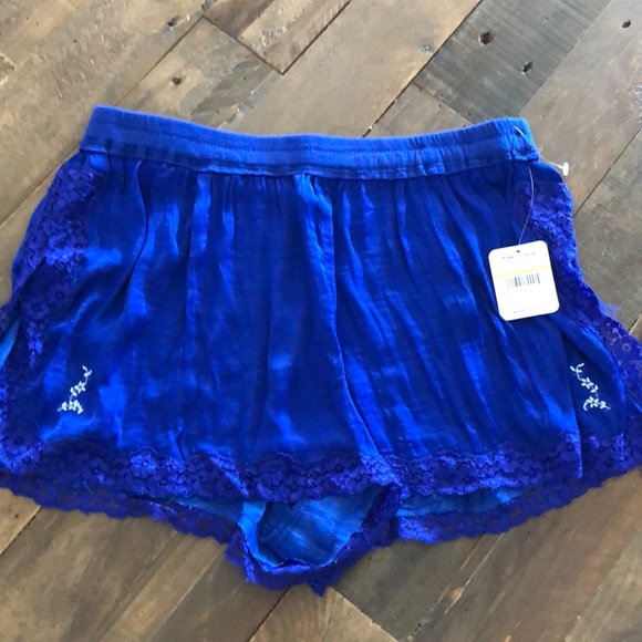 NWT Free People shorts - Picture 7 of 8